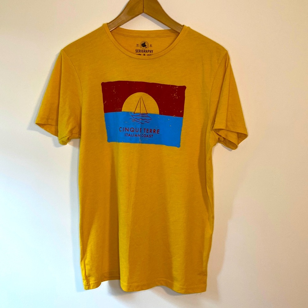Cinque Terre Italian Coast t shirt size medium